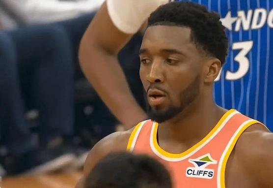 骑士136131胜魔术！哈登385天首扣+半场22分打脸质疑声