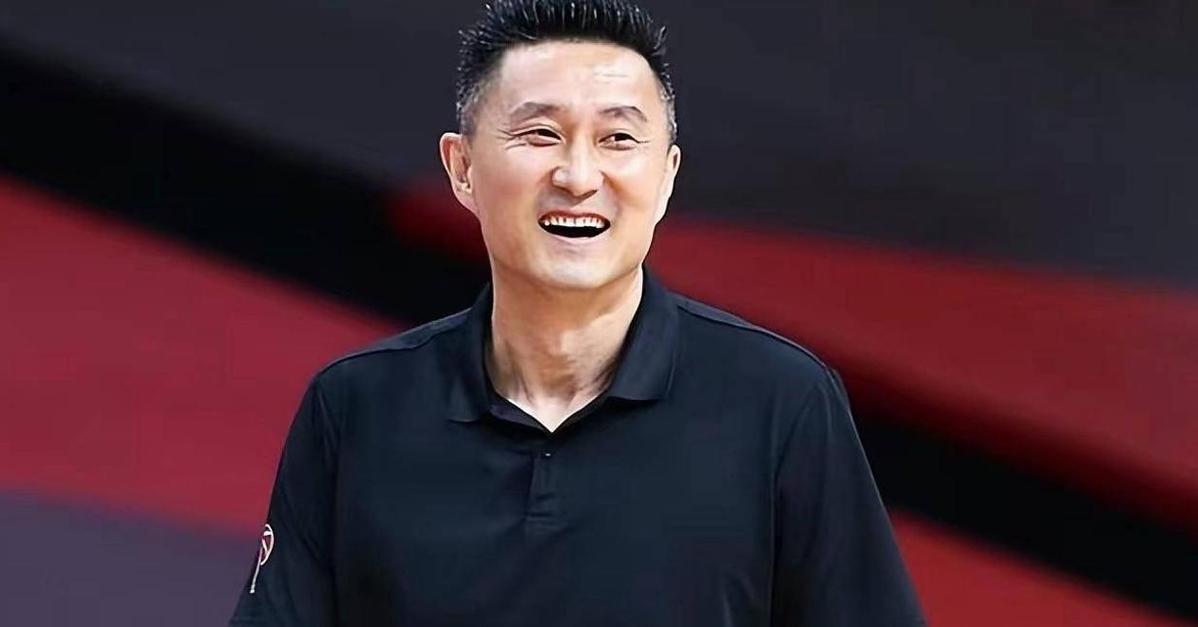 杜锋：球队还在观察大外援对崔永熙的使用目前还有所保护