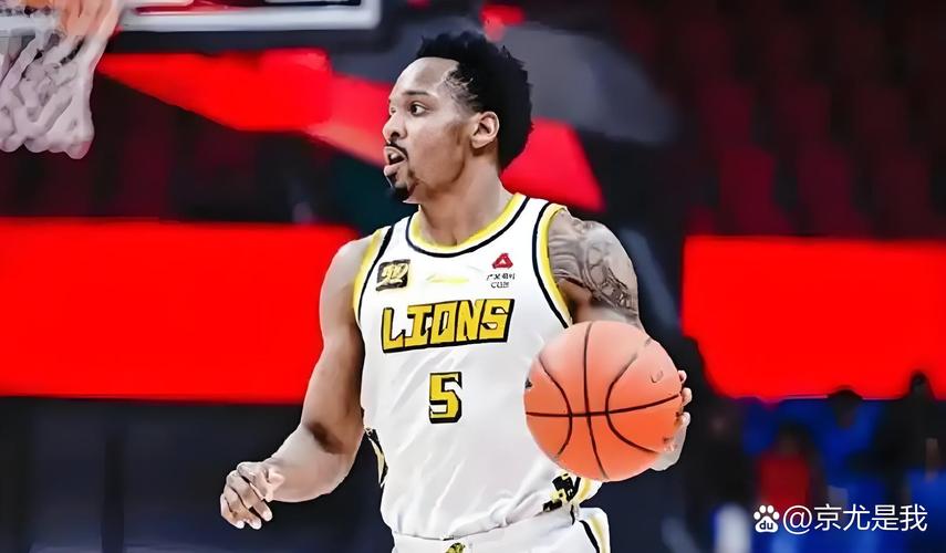 布朗：弗拉格球风强悍我喜欢他打球方式这年龄有这表现实属难得