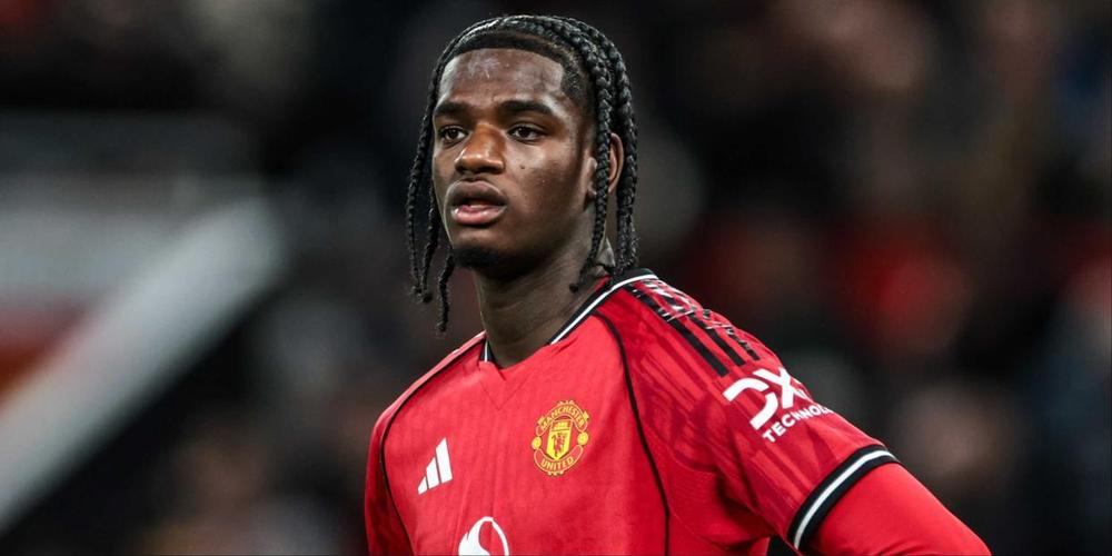 记者：马奎尔留队已达原则性协议，同时曼联会寻找新的年轻中卫