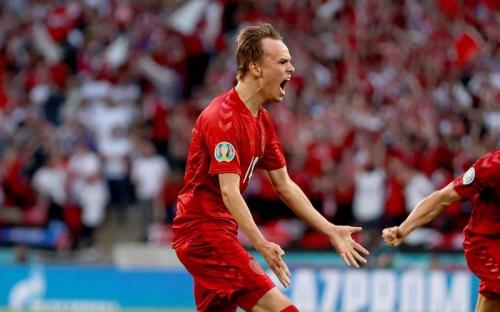 丹麦40大胜北马其顿进附加赛决赛达姆斯高传射伊萨克森98秒2球