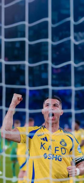 c罗为什么要那么多孩子？c罗为什么总裁？