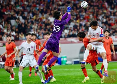 朝鲜男足比中国强吗，朝鲜男足和中国男足？