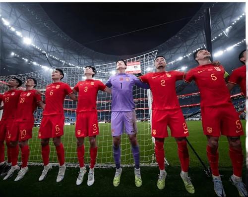 足球世界杯中国出线是在哪一年？世界杯足球赛中国队首次出线是哪一年？