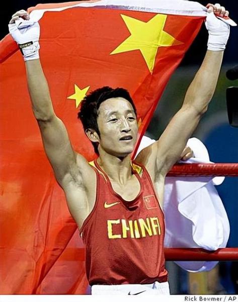 中国拳击世界冠军男的名字，中国拳击男选手